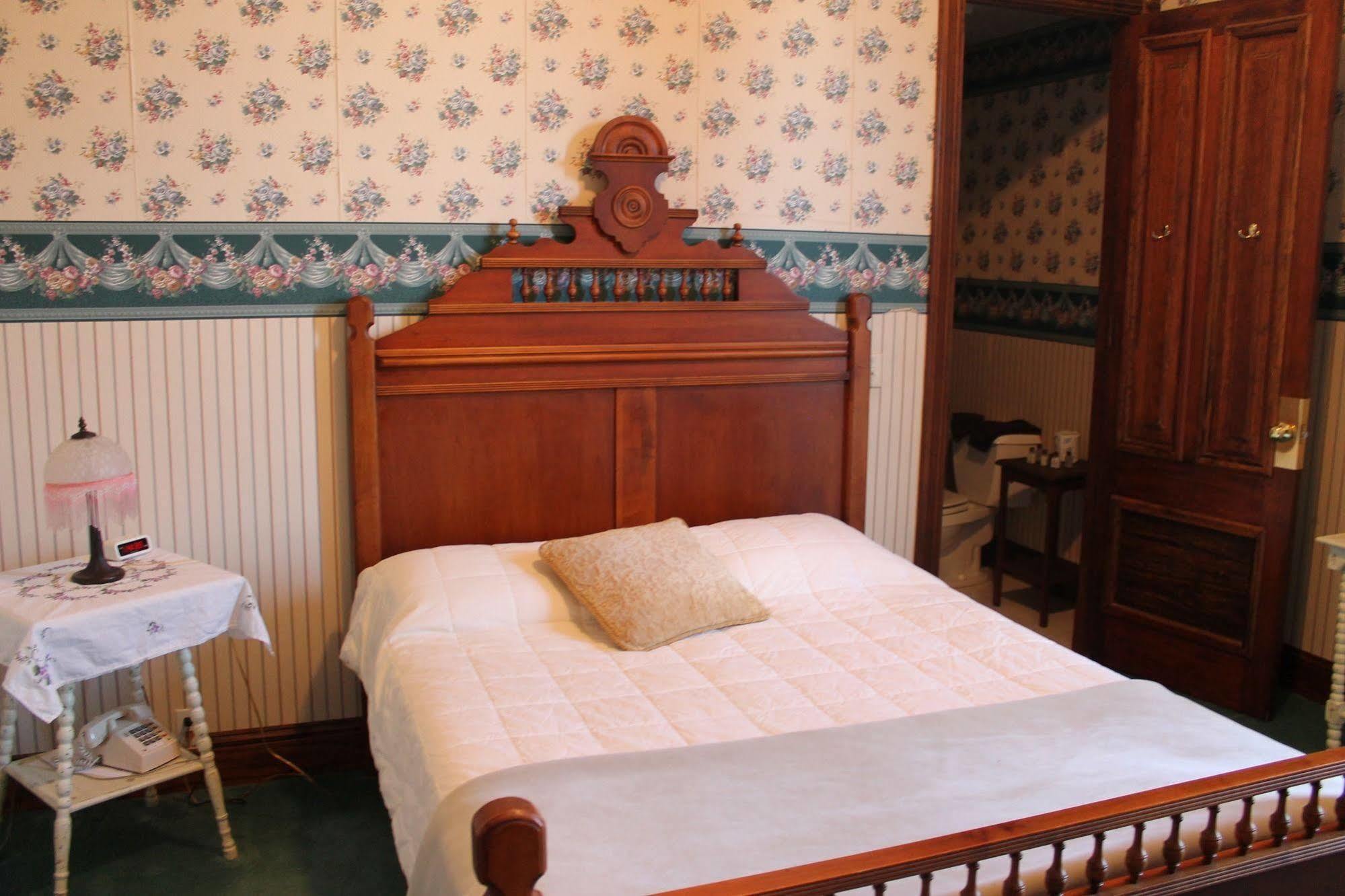 Decker Hotel & Bar Maquoketa Zewnętrze zdjęcie