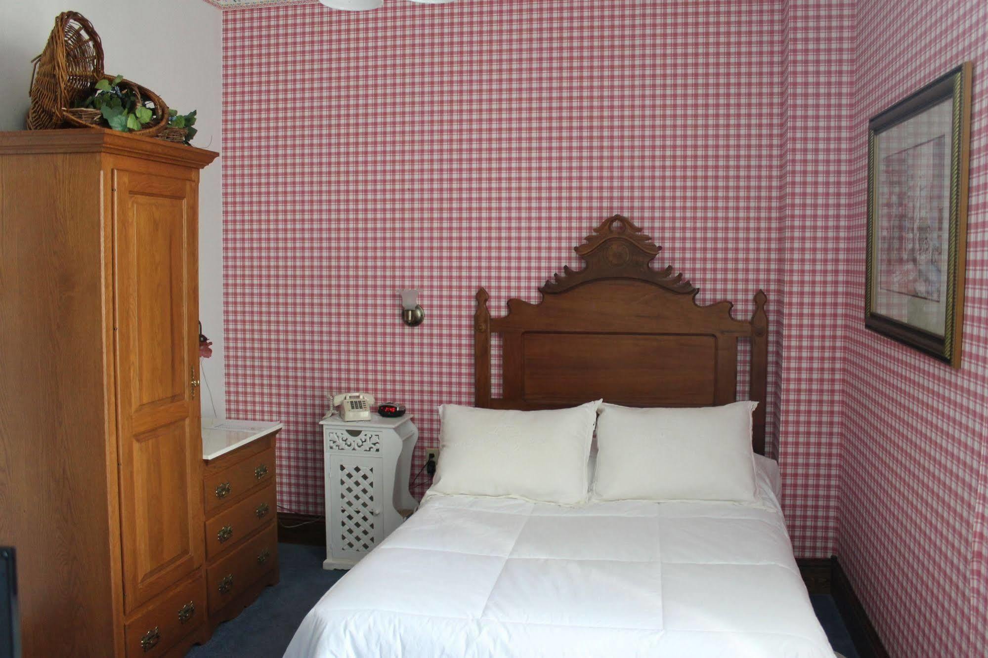 Decker Hotel & Bar Maquoketa Zewnętrze zdjęcie